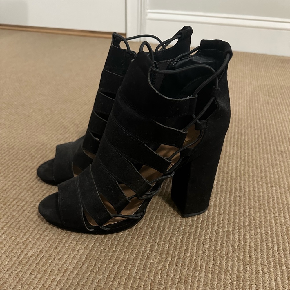 Black Qupid Heels